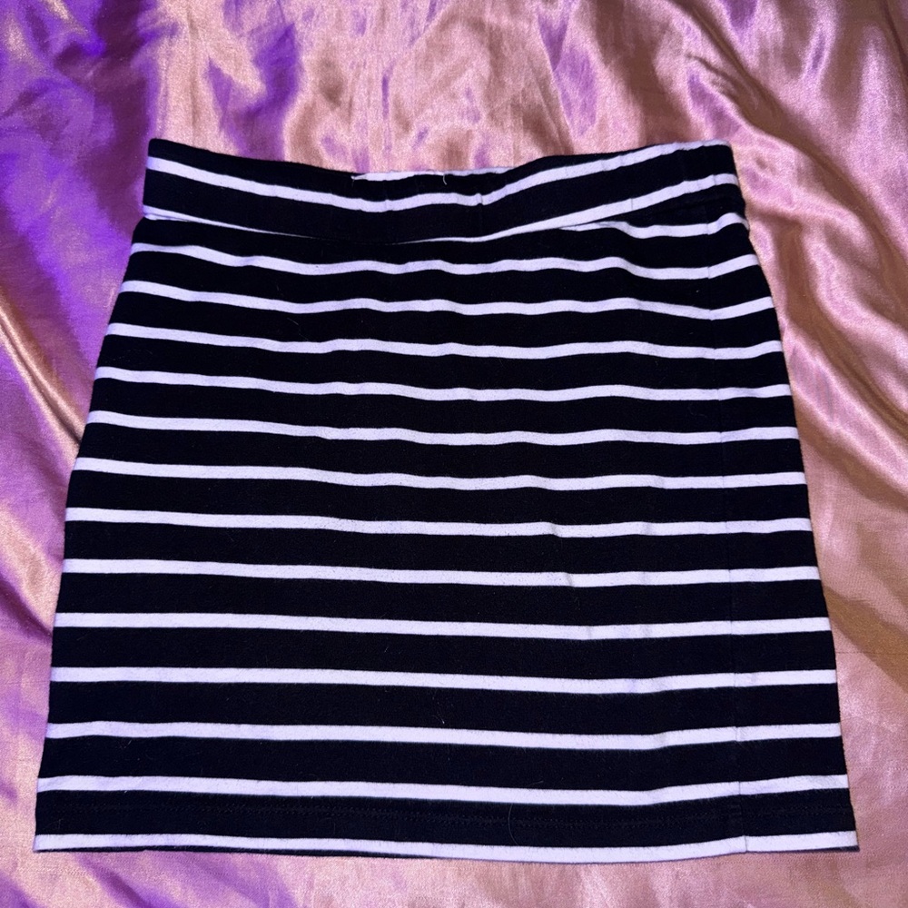 Forever 21 Black and White Striped Mini Skirt
